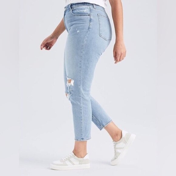 Abercrombie & Fitch curve love light wash distressed High Rise Mom Jeans 29 long - Picture 2 of 12